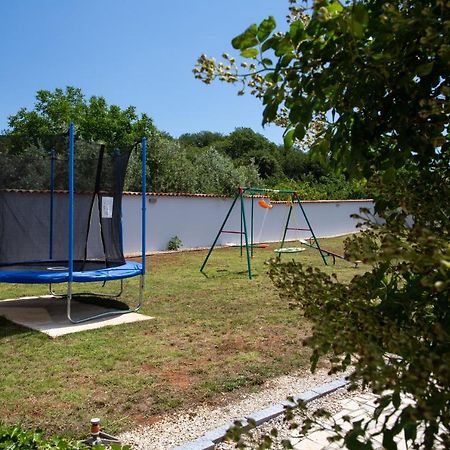 Holiday Home Petrovic Medulin Exterior photo